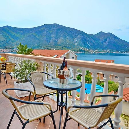 Apartments Blue Lagoon Kotor Exterior foto