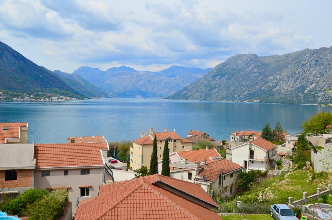 Apartments Blue Lagoon Kotor Exterior foto