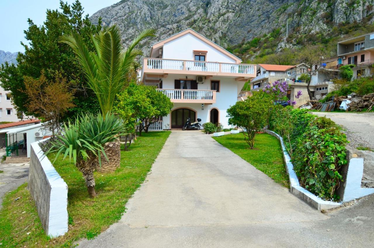 Apartments Blue Lagoon Kotor Exterior foto